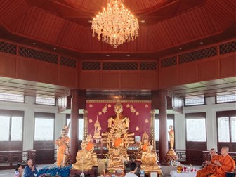 บรรยากาศพิธีภายในวิหาร ภาพที่ 4